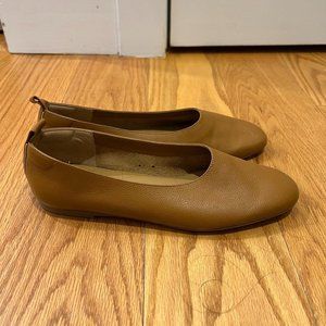 Size 8 Brown Everlane Italian Leather Flats